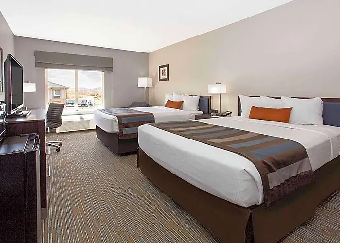 Wingate By Wyndham Powell Hotel